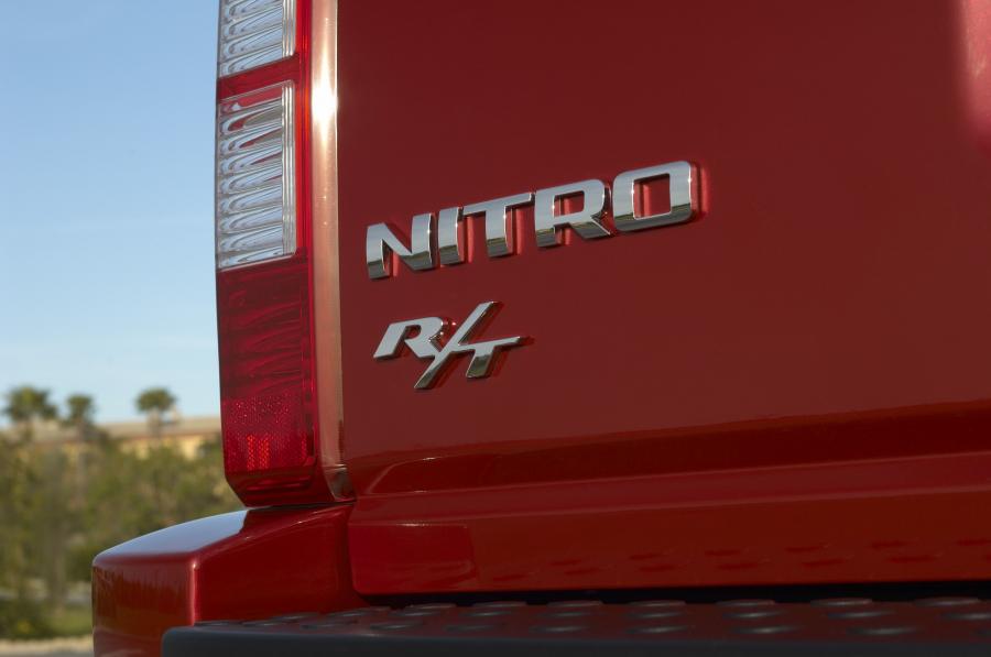  Dodge Nitro 2007 года  (фото 10 из 152)